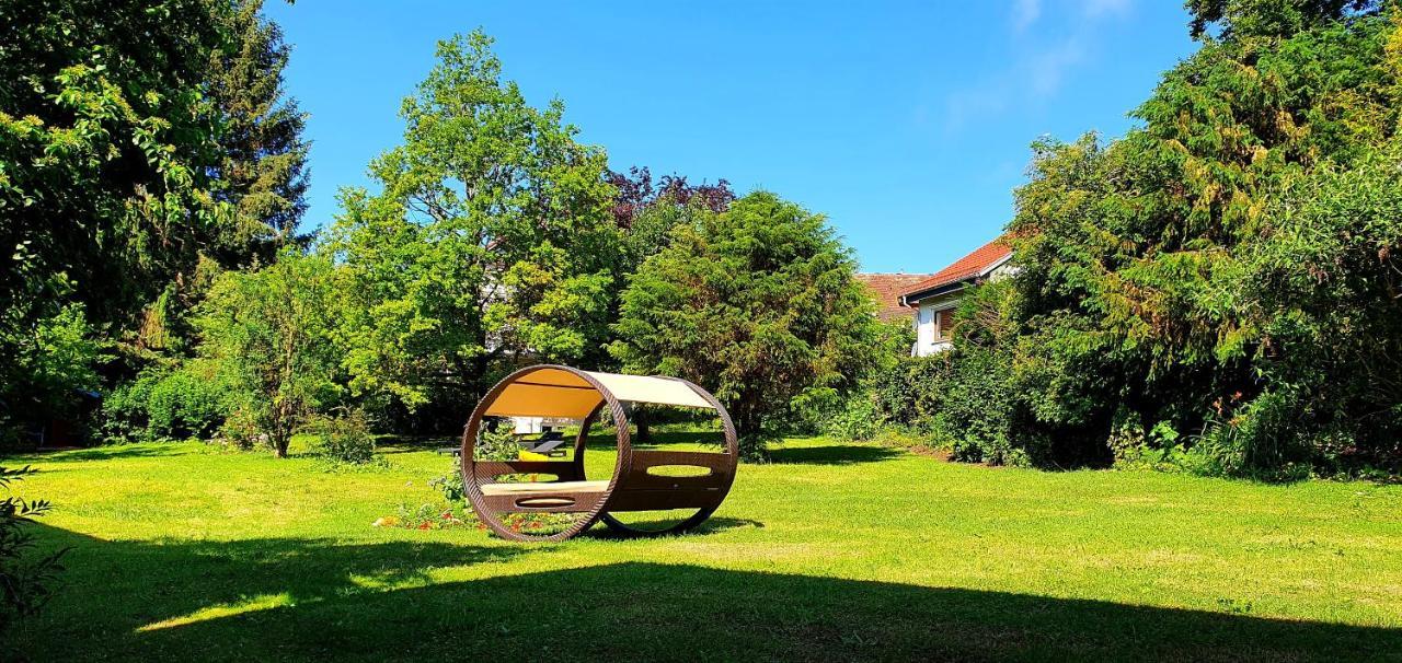 Romantik Hotel Johanniter-Kreuz อูเบอร์ลิงเงน ภายนอก รูปภาพ