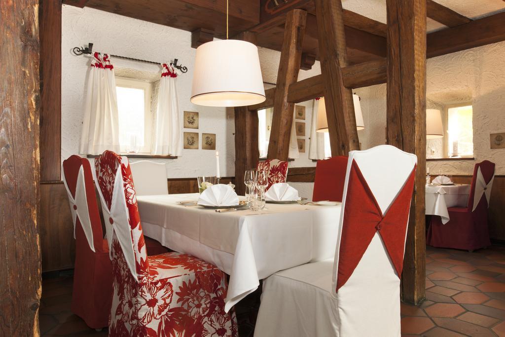 Romantik Hotel Johanniter-Kreuz อูเบอร์ลิงเงน ภายนอก รูปภาพ