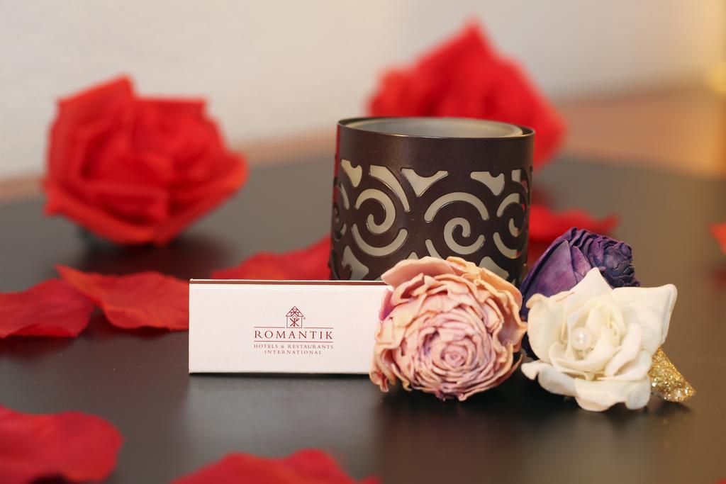 Romantik Hotel Johanniter-Kreuz อูเบอร์ลิงเงน ภายนอก รูปภาพ