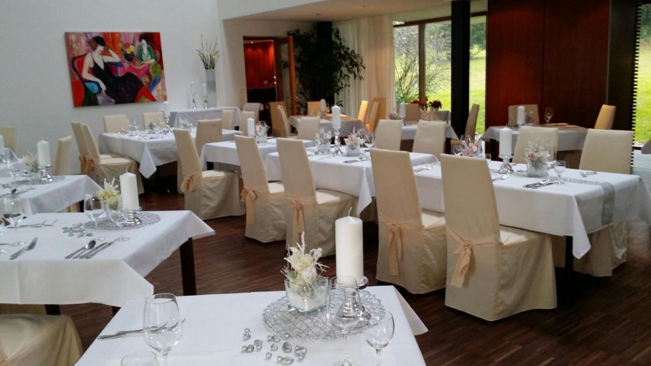 Romantik Hotel Johanniter-Kreuz อูเบอร์ลิงเงน ภายนอก รูปภาพ