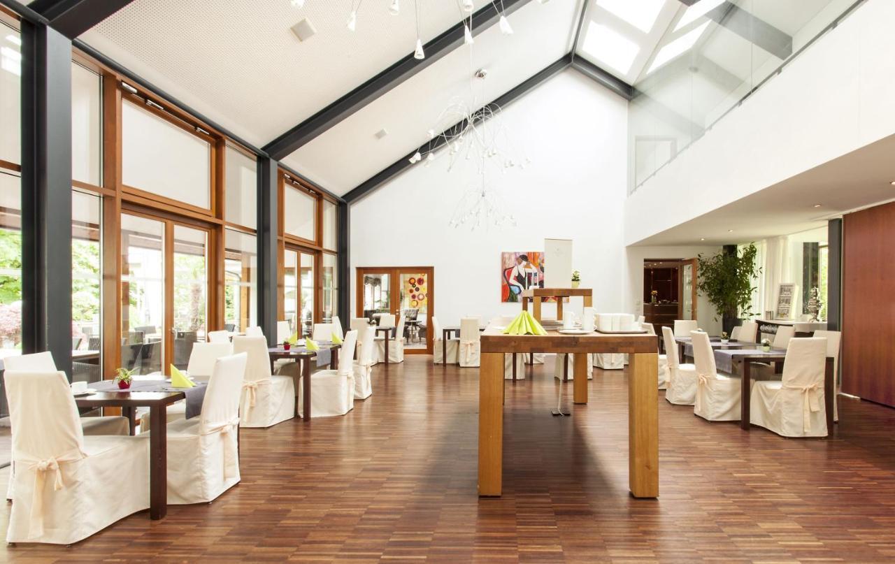 Romantik Hotel Johanniter-Kreuz อูเบอร์ลิงเงน ภายนอก รูปภาพ