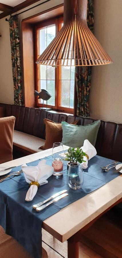 Romantik Hotel Johanniter-Kreuz อูเบอร์ลิงเงน ภายนอก รูปภาพ